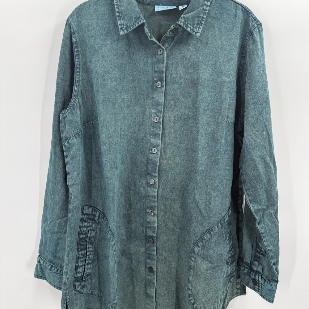 Joan Rivers Denim Button Down Tunic Shirt Women’s Medium - Blue Washed